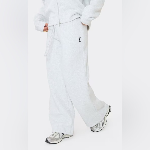 Wide leg joggers in grey